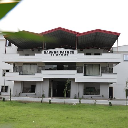 Navkar Palace Hotel & Resort, Sanawad Exterior photo